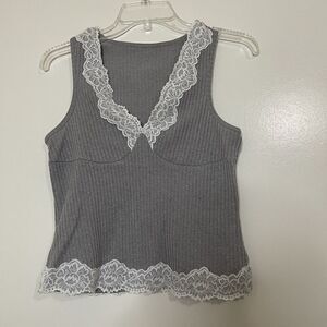 y2k Gray lace trim vneck knit cropped top size US medium